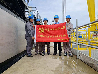 業(yè)主給華新機(jī)電黨員突擊隊(duì)頒了“金牌”！